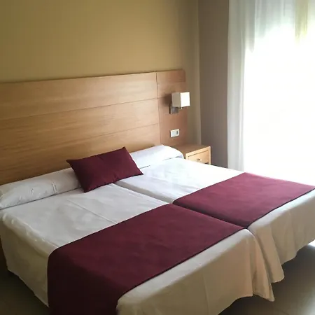 Hotel Carmen 2*